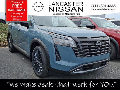 New 2026 Nissan Pathfinder SL w/ SL Premium Package AWD/4WD image 1