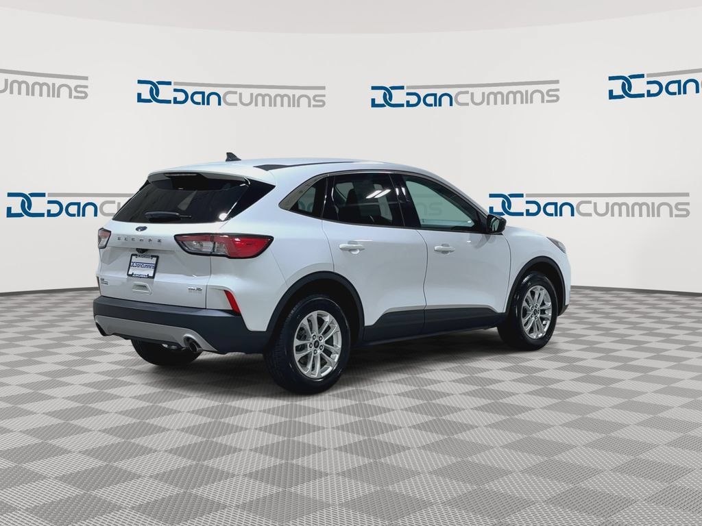 Used 2022 Ford Escape SE AWD/4WD image 8