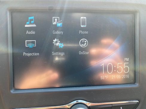 Used 2017 Chevrolet Malibu LT image 15