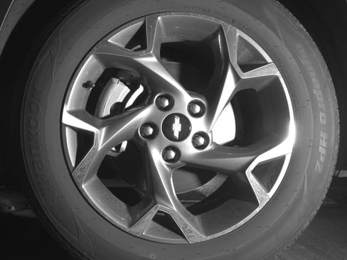 Used 2025 Chevrolet Trax LT FWD image 12