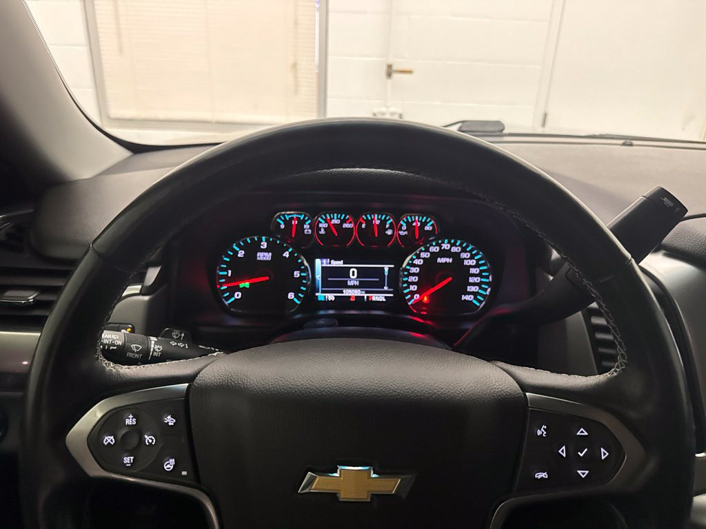 Used 2019 Chevrolet Suburban LT w/ LT Signature Package AWD/4WD image 18