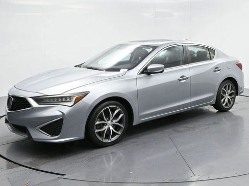 Used 2019 Acura ILX w/ Technology Package image 3