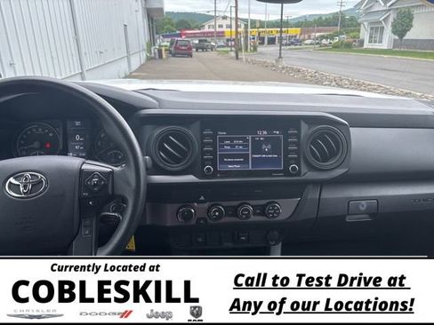 Used 2022 Toyota Tacoma 4x4 Access Cab image 19