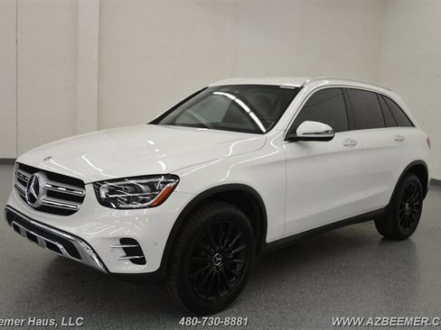 Used 2022 Mercedes-Benz GLC 300 4MATIC image 3