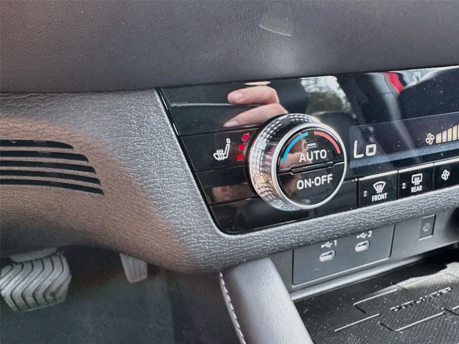 New 2026 Mitsubishi Outlander SE FWD image 19