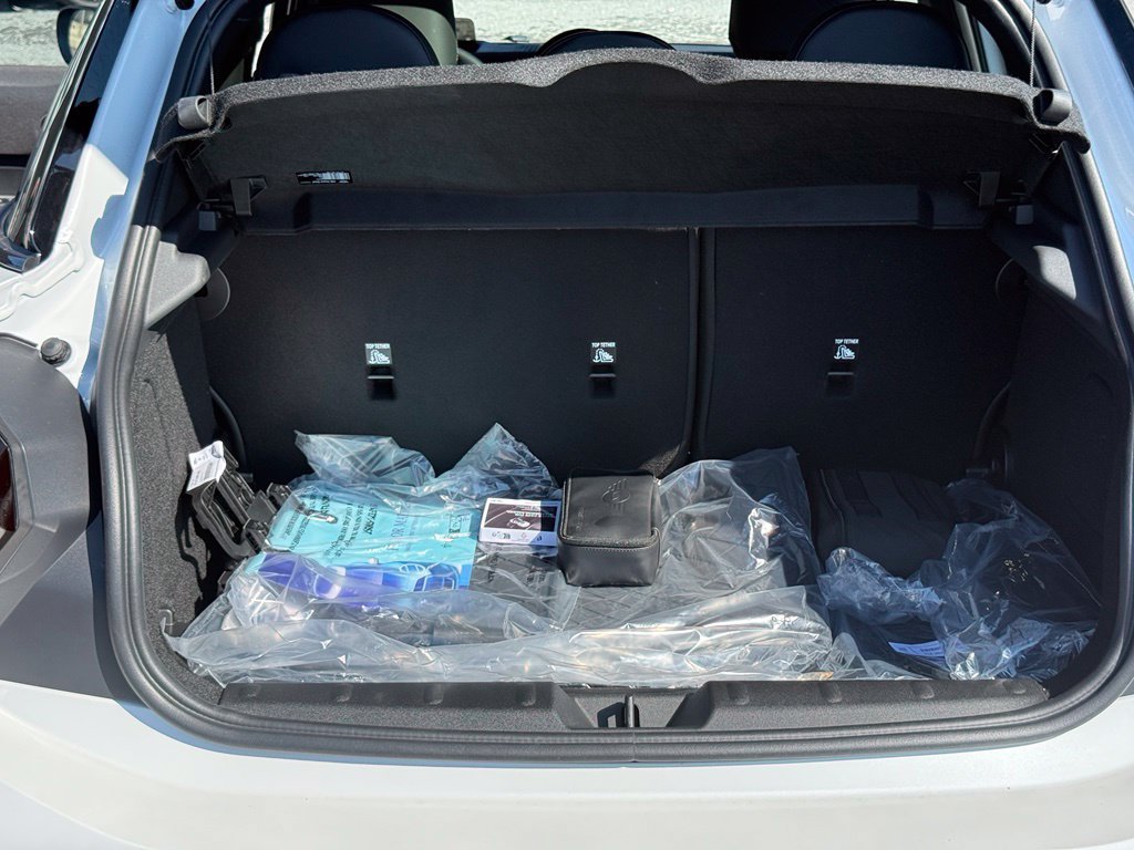 New 2027 MINI Cooper 4-Door Hardtop FWD image 31