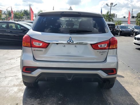 Used 2018 Mitsubishi Outlander Sport SE image 7