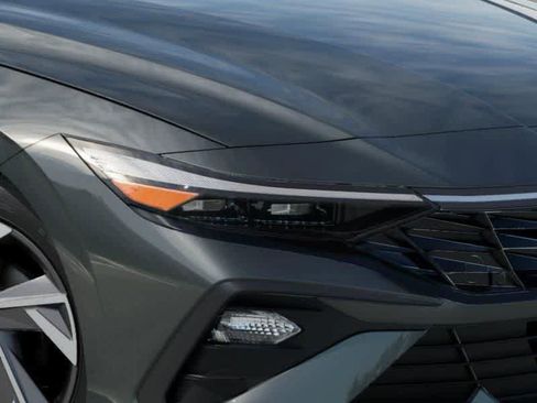 New 2025 Hyundai Elantra Sport image 16