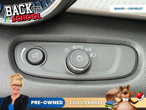 Used 2025 Chevrolet Trax LT FWD image 32