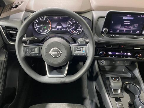 Used 2023 Nissan Rogue SV AWD/4WD image 13