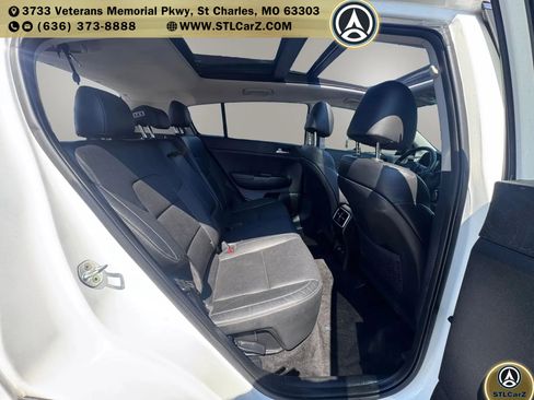 Used 2017 Kia Sportage EX w/ EX Technology Package FWD image 13