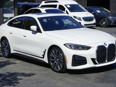 Used 2022 BMW 430i Gran Coupe w/ M Sport Package image 6