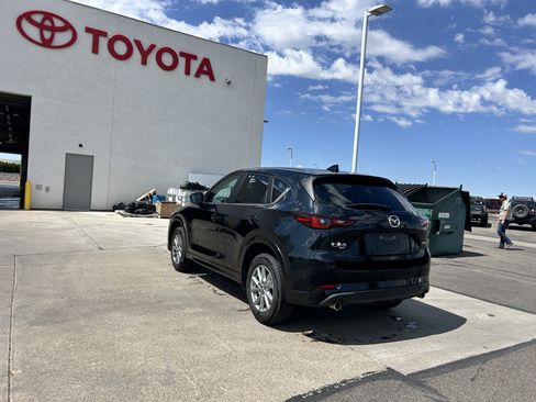 Used 2025 MAZDA CX-5 AWD 2.5 S w/ Preferred Package image 3