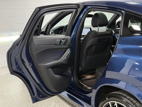 Used 2022 BMW X6 xDrive40i w/ M Sport Package AWD/4WD image 62