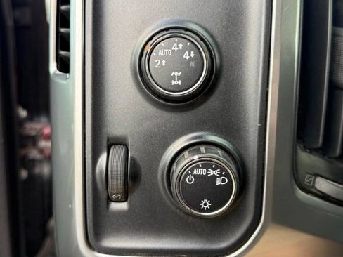 Used 2015 Chevrolet Silverado 1500 LT AWD/4WD image 27