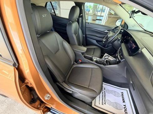 Used 2024 Buick Encore GX Sport Touring AWD/4WD image 23