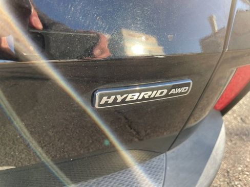 Used 2020 Ford Escape Titanium image 10