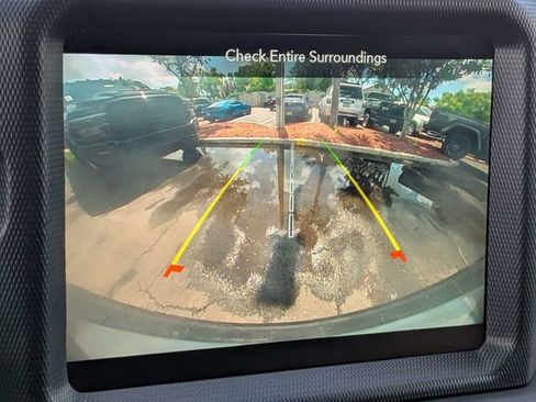 Used 2023 Jeep Wrangler Unlimited Sahara AWD/4WD image 22