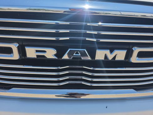 Used 2024 RAM 2500 Laramie AWD/4WD image 23