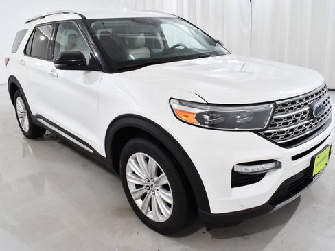 Used 2022 Ford Explorer Limited w/ Limited Technology Package image 5