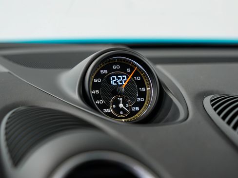 Used 2021 Porsche 718 Cayman GT4 RWD image 11