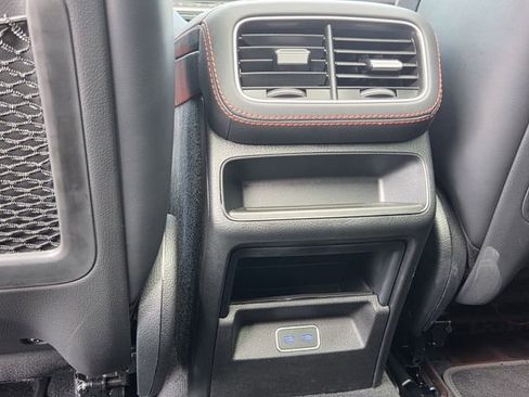 Used 2024 Mercedes-Benz GLE 53 AMG 4MATIC image 17