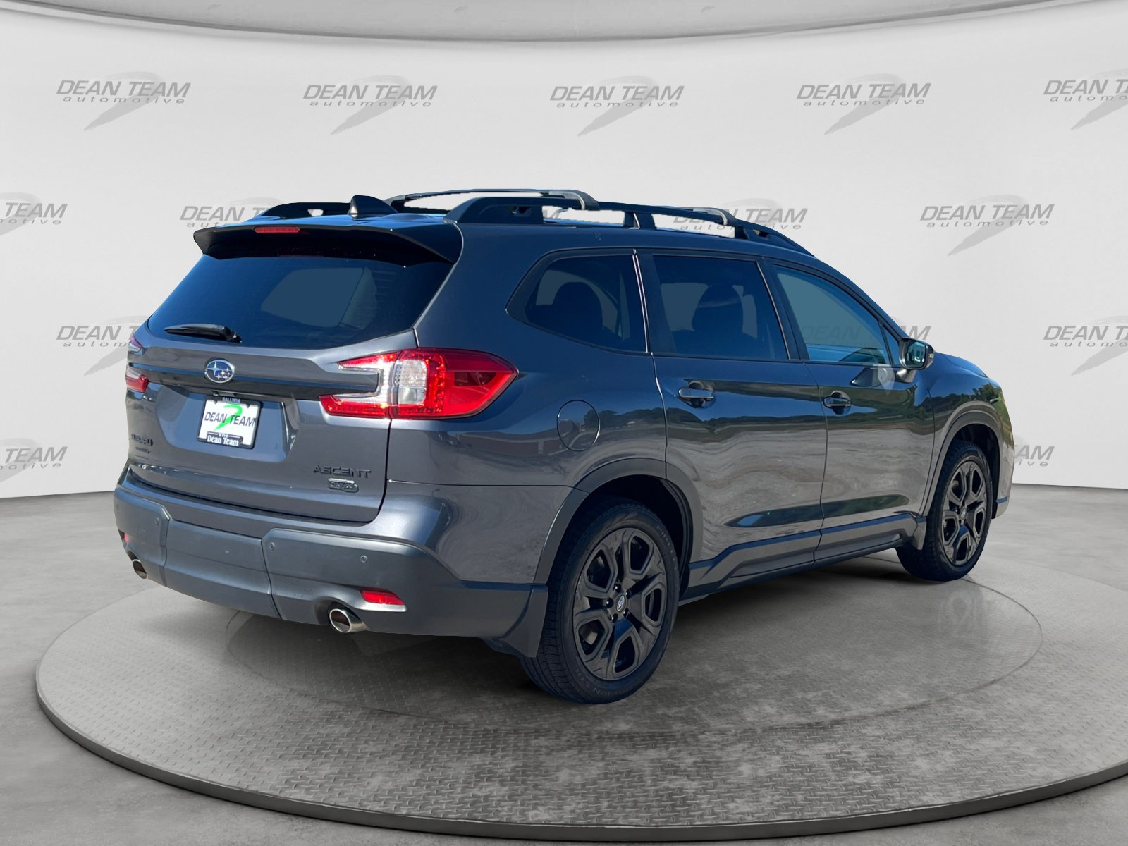 Used 2023 Subaru Ascent Onyx Edition AWD/4WD image 8