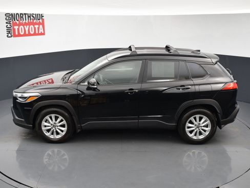 Used 2023 Toyota Corolla Cross LE AWD/4WD image 18
