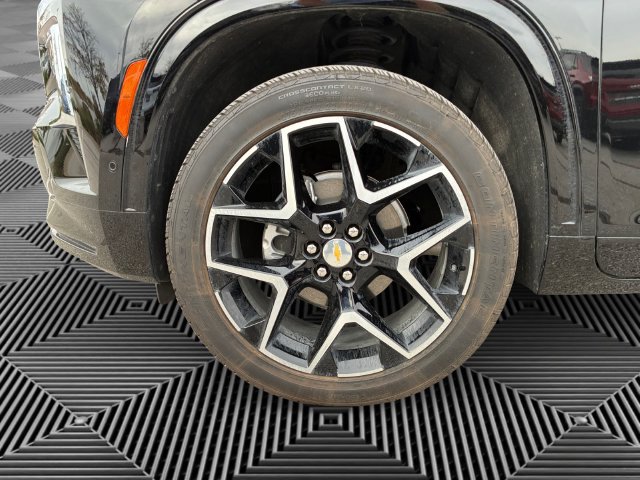 New 2026 Chevrolet Traverse High Country w/ LPO, Floor Liner Package AWD/4WD image 9