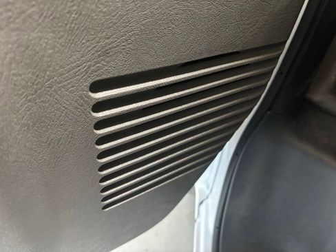 New 2025 Chevrolet Express 2500 Work Van w/ Driver Convenience Package image 24