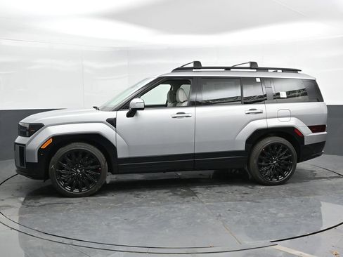 Used 2025 Hyundai Santa Fe Calligraphy image 5