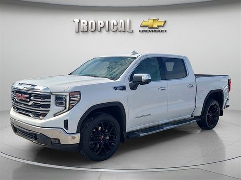 Used 2023 GMC Sierra 1500 SLT w/ SLT Premium Plus Package image 1
