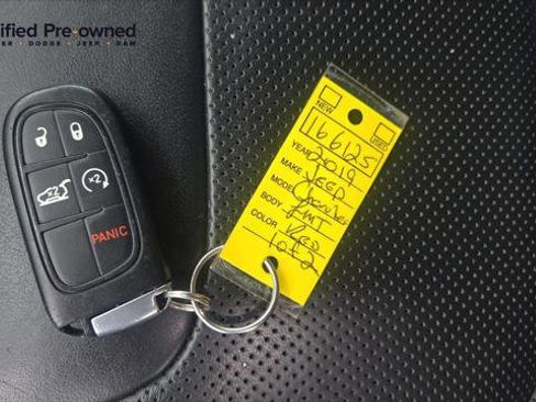 Certified 2019 Jeep Cherokee Limited AWD/4WD image 21