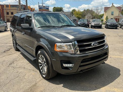 Used 2017 Ford Expedition EL XLT AWD/4WD image 2