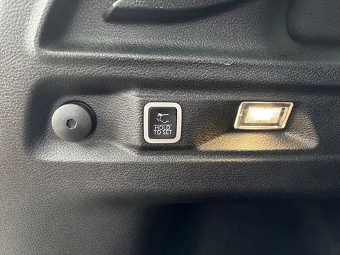 Used 2023 Jeep Grand Cherokee L Limited image 4