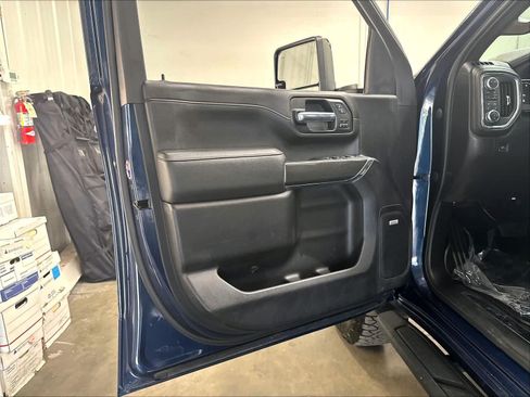 Used 2023 GMC Sierra 2500 AT4 w/ AT4 Premium Plus Package AWD/4WD image 24