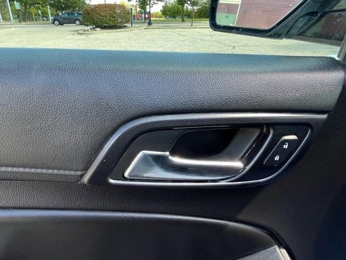 Used 2017 Chevrolet Suburban LS image 22