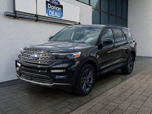Certified 2024 Ford Explorer XLT w/ Equipment Group 202A AWD/4WD image 7