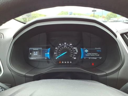 Used 2024 Ford Edge SEL AWD/4WD image 16