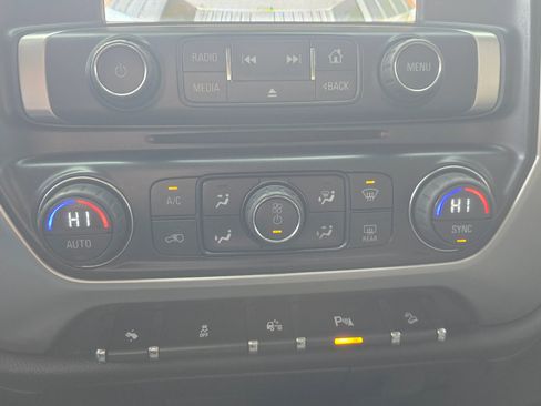 Used 2014 GMC Sierra 1500 SLE image 30