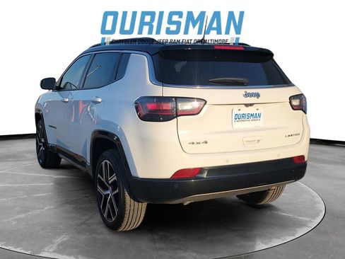 Used 2024 Jeep Compass Limited w/ Elite Group AWD/4WD image 4