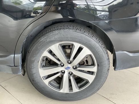 Used 2019 Subaru Outback 2.5i Limited AWD/4WD image 13