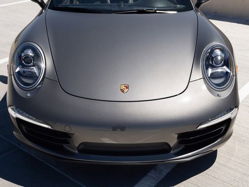 Used 2014 Porsche 911 Carrera 4S AWD/4WD image 24