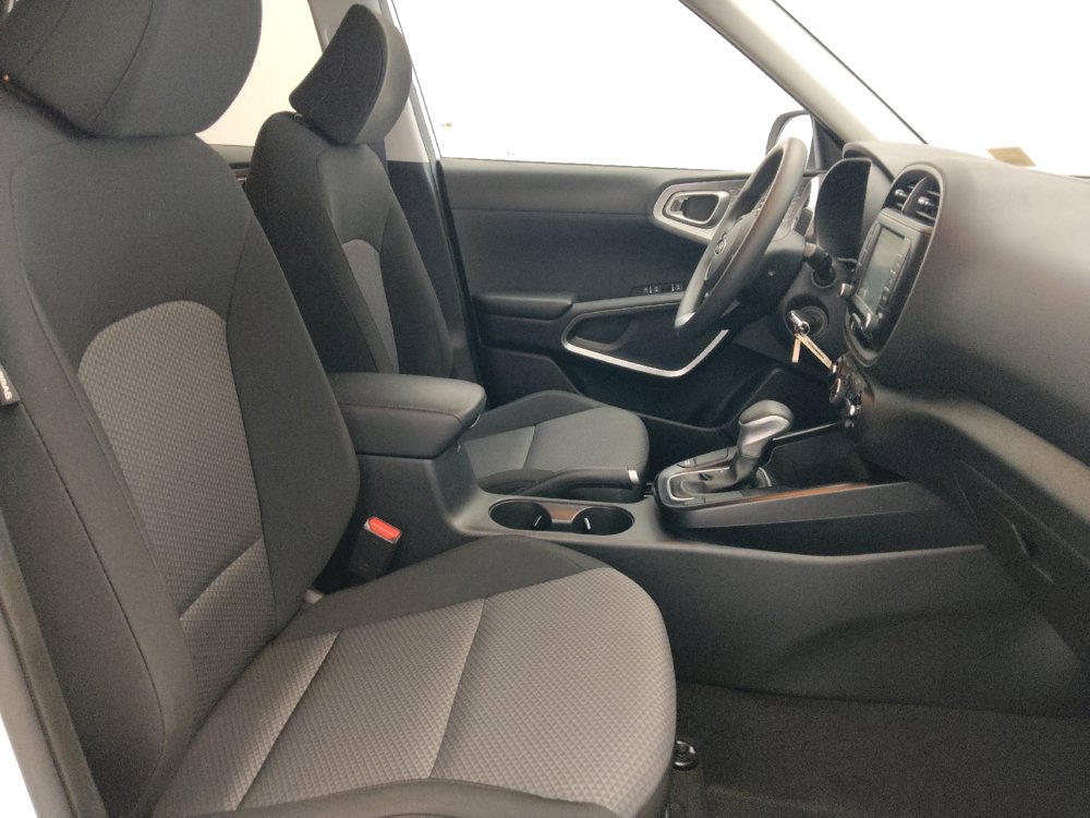 Used 2020 Kia Soul LX FWD image 21