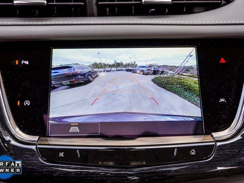 Used 2025 Cadillac XT6 Premium Luxury image 31