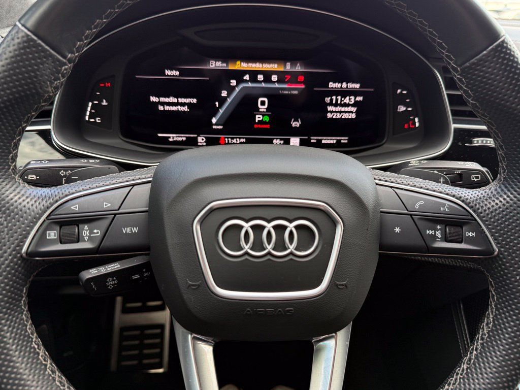 Used 2021 Audi SQ8 Prestige AWD/4WD image 11