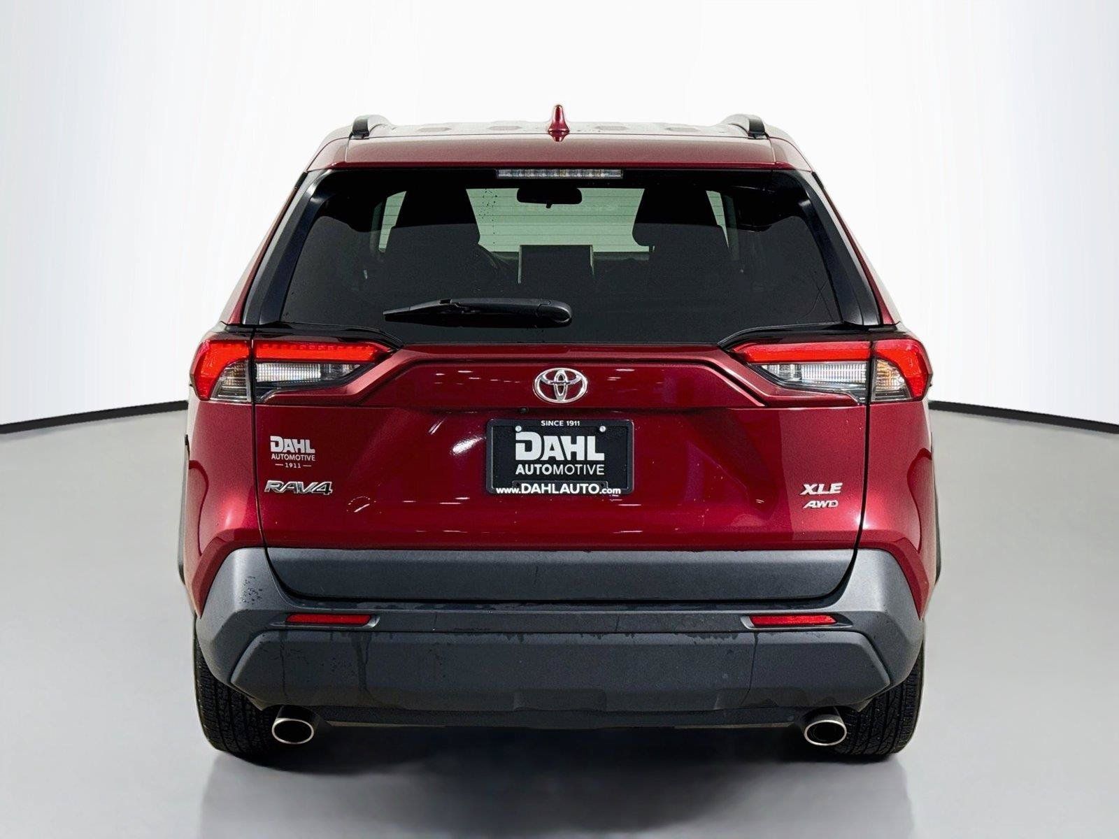 Used 2025 Toyota RAV4 XLE AWD/4WD image 12