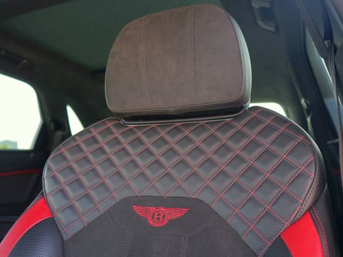 Used 2021 Bentley Bentayga Speed image 20