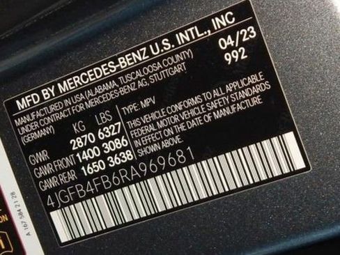 Used 2024 Mercedes-Benz GLE 350 4MATIC w/ AMG Line Exterior image 14