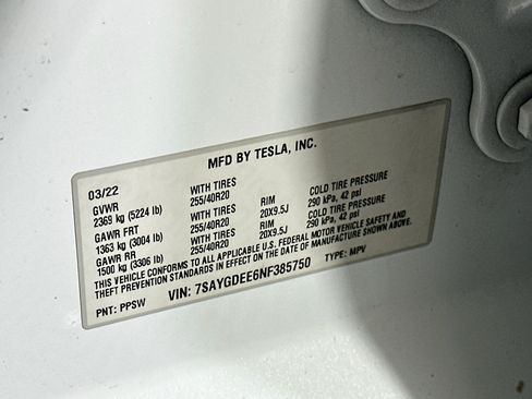 Used 2022 Tesla Model Y Long Range AWD/4WD image 12